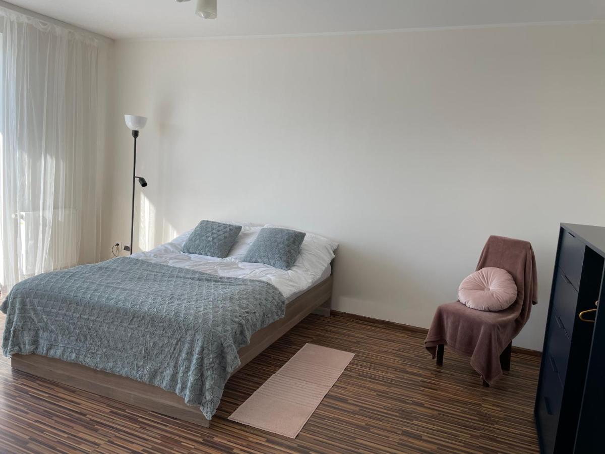 Komfortowe Studio 52 M2 W Centrum Grojca Grojec  Εξωτερικό φωτογραφία